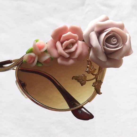 HANDMADE || CERAMIC FLORAL SUNGLASSES - Picture 3 of 3